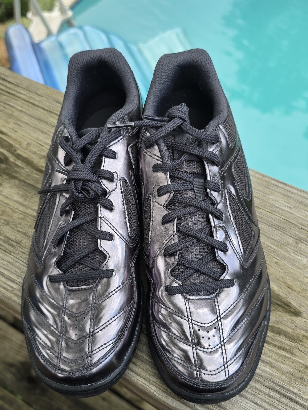 Nike Gatos LV8  Men's Metallic Black Anthracite Sneakers IB3566-002 Sz 9.5